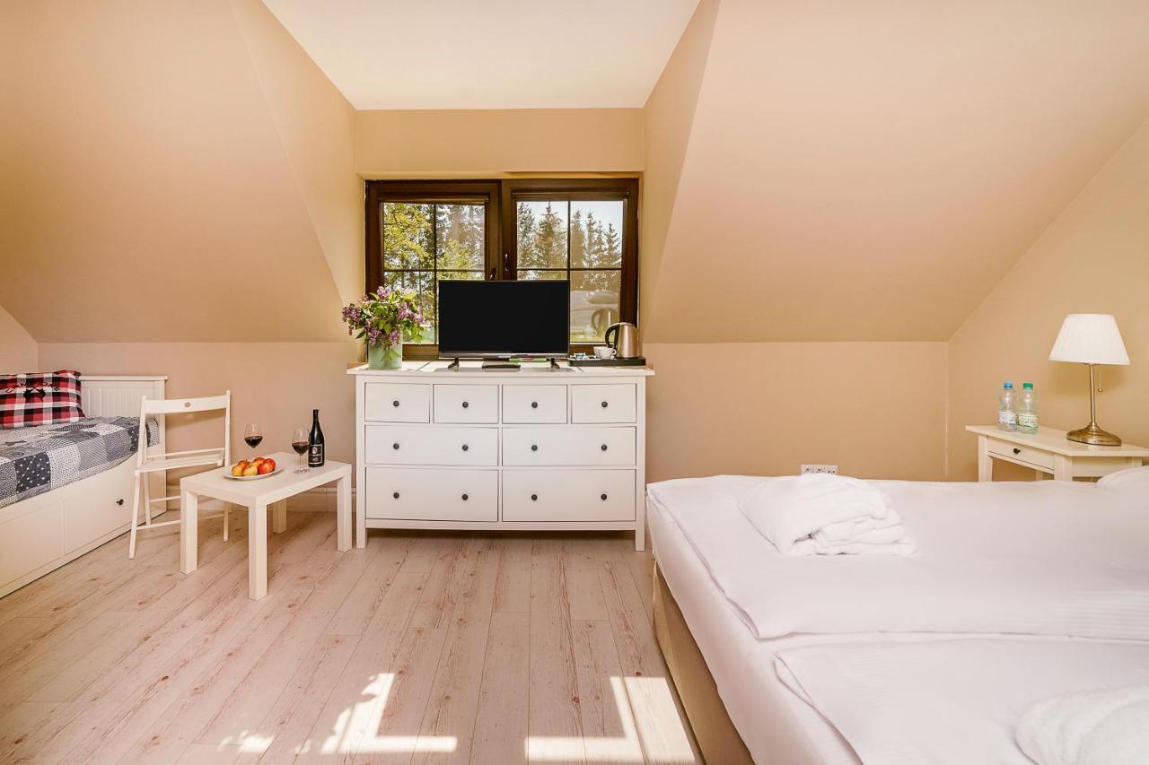Stare Sady Chillout Rooms "Pod Jabloniami" Mikołajki Eksteriør bilde